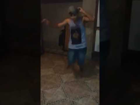 Mc Kaely E Oh Dançarino Mandando Passinho