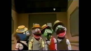 Classic Sesame Street - Barbershop Elevator Song