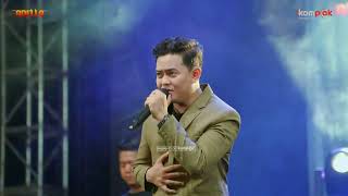 Download lagu MENARI DIATAS LUKA ANDI KDI ADELLA Live Madura mp3 Download lagu MENARI DIATAS LUKA ANDI KDI ADELLA Live Madura mp3