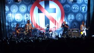 Bad Religion - 52 Seconds/..... Handshake/Broken / Skyscraper - @Trezzo sull&#39;Adda, Italy 02.09.2015