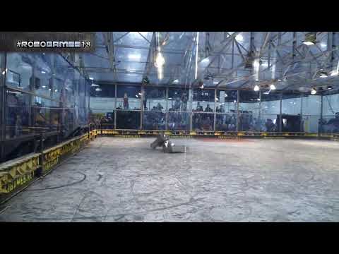 Uppercut VS RailgunS (RoboGames 2018)