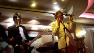 The Mountain Goats w/ Steven Page - Lion&#39;s Teeth