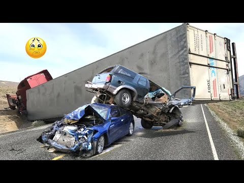 Top 20 Extreme Dangerous Truck & Excavator Fails - Unbelievable Funny Fail Car & Truck Bad Drivers