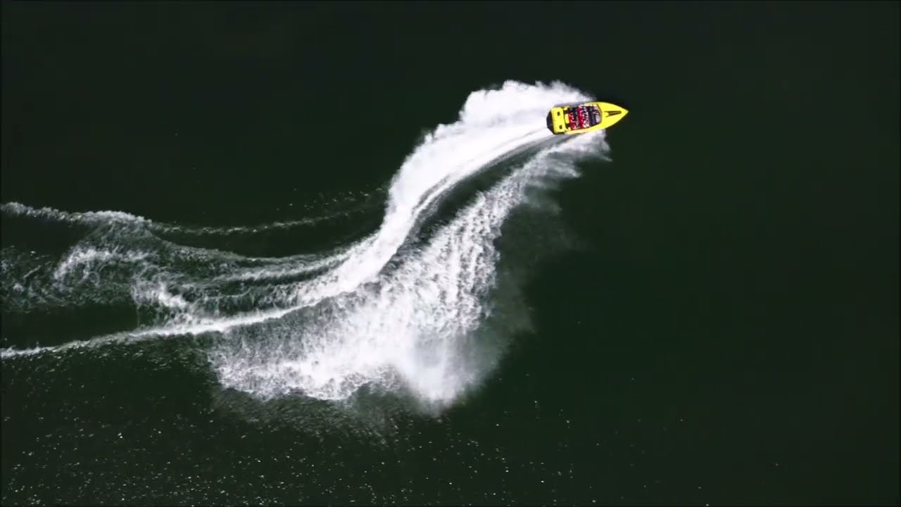 Experience high‑speed spins on Rotorua Lake.