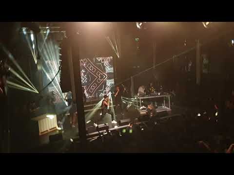 Żabson feat. Yzomandias - Elegancko [prod. Decky Beats] LIVE SASAZU KŘEST DDSZZ