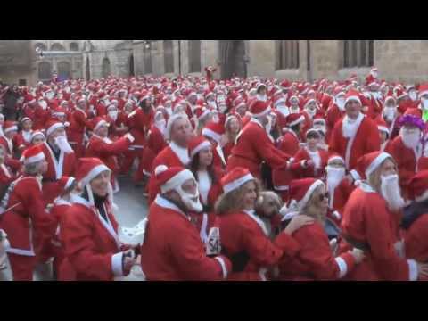Santas on the Run for Helen & Douglas House