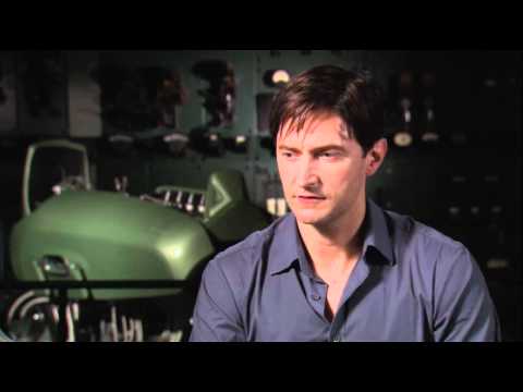 キャプテン・アメリカ-リチャード・アーミテージ インタビュー (Captain America- Richard Armitage Interview)