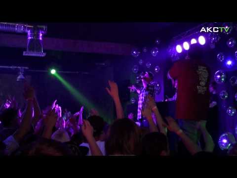 AKCTV: 21.05.10 - ПАПА Клуб/ Смоки Мо, Витёк, Bess (Часть 1)