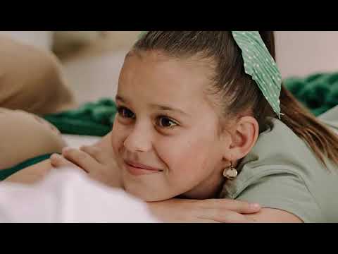 AGT Who I am by young girl Zandri - Cover