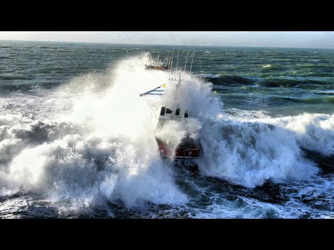 Sea trials of the Interceptor 48 Pilot 'Belgrano' by Safehaven Marine.