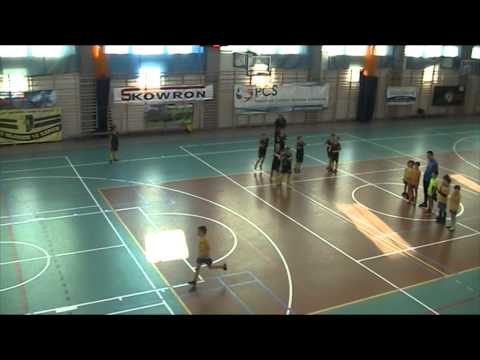 Młodzik 18 Radom –  Akademią Piłkarską Końskie  rzuty karne (3 serie),  2-0.