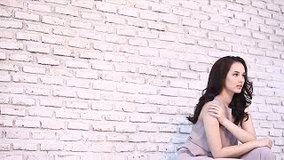 Download lagu Chelsea Islan Photoshoot for Tabloid Nova | Behind The Scene mp3