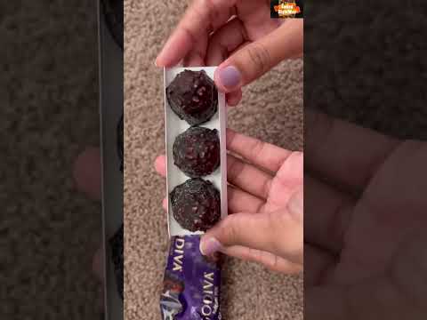 Which chocolate do you like? #YTshortsindia #streetfood #godiva #eatingrightway