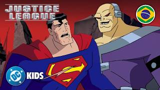 Superman: Preso no Mundo Bélico?! | Justice League EPISÓDIO COMPLETO em Português 🇧🇷|@DCKidsBrasil