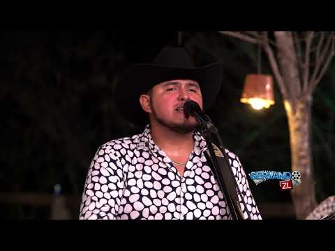 Alexis Sarabia y Los Reyes - El Del Mercado (En Vivo 2021)