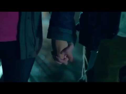 Betty and jughead kissing scene