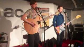 Django Django - Hand of Man (acoustic session Fnac forum des Halles)