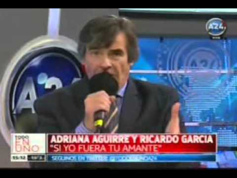 Adriana Aguirre y Ricardo Garcia cantan juntos