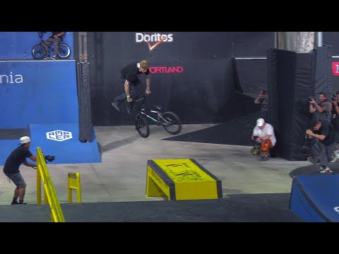 Simple Session 2022 – Top 3 BMX Street Qualifiers