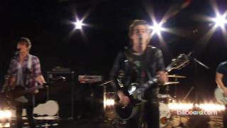 The Downtown Fiction - &quot;I Just Wanna Run&quot; (LIVE)
