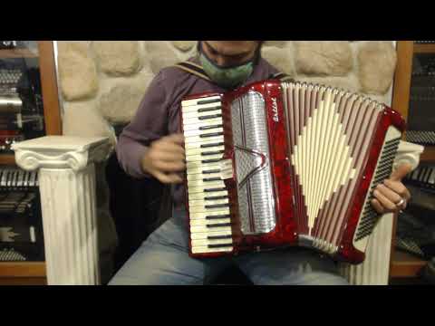 3987 - Red Artist Piano Accordion LM 41 120 $699