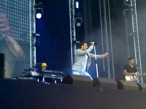 Waylon @ concertatsea 2010 "higher ground "