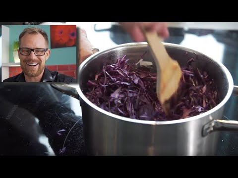 How to make Red Cabbage - Rothkohl - German Recipes by klaskitchen.com