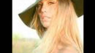 Lisa Lavie - Falling For You