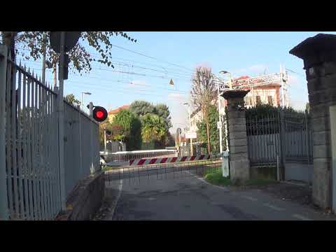 Passaggio a livello di via Farga - Seveso (MB) / Level Crossing / Planovergang / Plankorsning / 平交道口