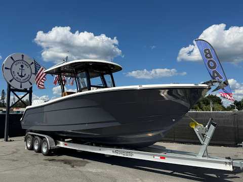 2025 Robalo R302 Center Console Video