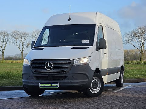 Mercedes-Benz Sprinter video миниатюра