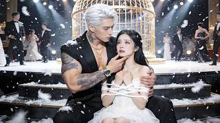 Pobre garota forçada se casar com chefe de gangue brutal—mas ele não só se vinga por ela，como mima！