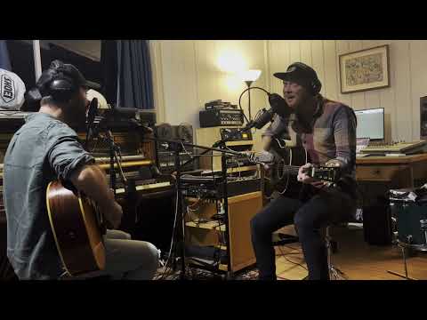 Freight Train Foxes - Fly to You (Live)