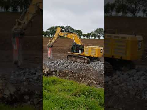 cat 374F rock breaking on the castlebar bypass!