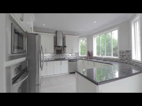 12 Valleywest Rd, Brampton, ON L6P 2J9