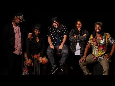 Robert Sput searight and Nikki Glaspie