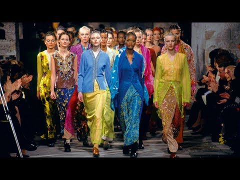 DRIES VAN NOTEN 016 Women’s Autumn/Winter 1996-97 Fashion Show