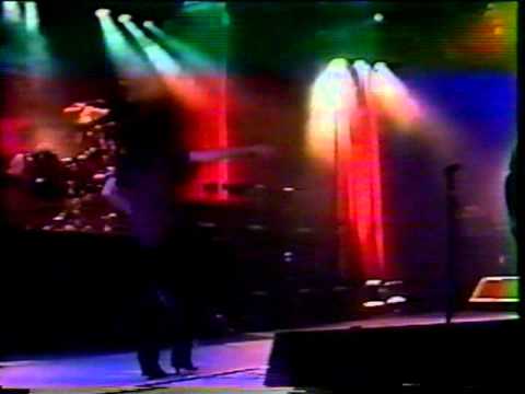 Black Sabbath - Neon Knights Live In Rio de Janeiro 06.29.1992
