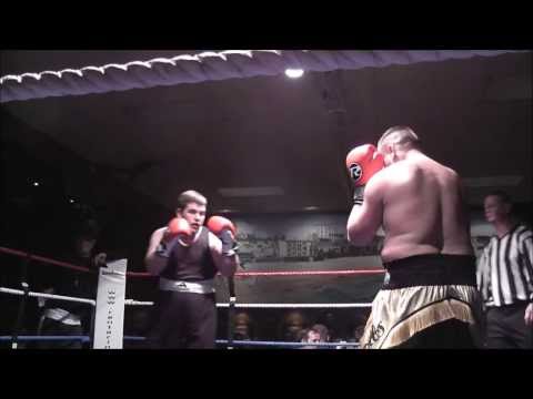 Boxing @ Broadstairs 21 November 2013 Grant v Strutty Round 2 Heavyweight