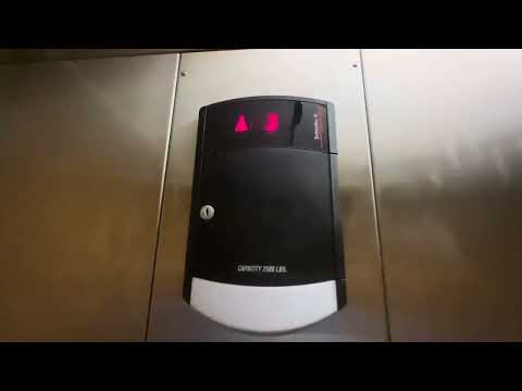 Low-Pitched Chime! Schindler HT Hydraulic Elevator & AmericInn, Garden City KS