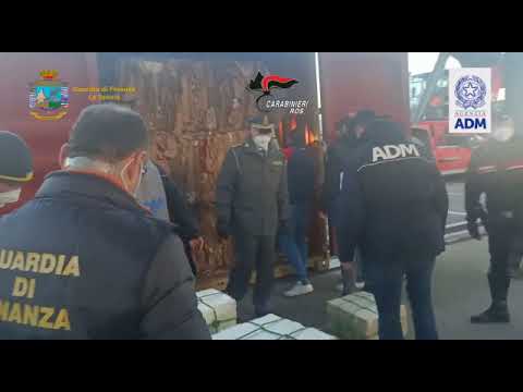 Una partita di cocaina da 100 milioni di euro sequestrata alla Spezia