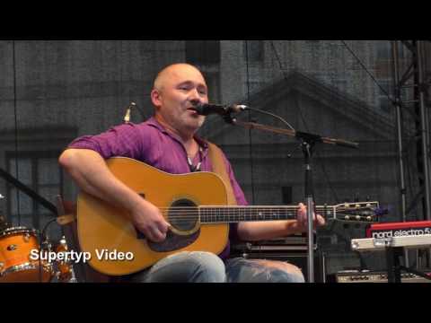 Linz Krone Fest 2016: Harry Ahamer Acoustic Duo -  I wü ka zeit valian