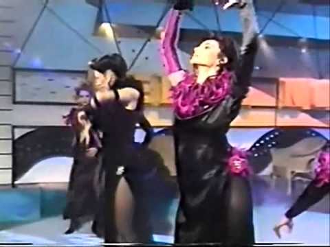 7.NOĆ - Grace Jones - '' La vie en rose ''.avi