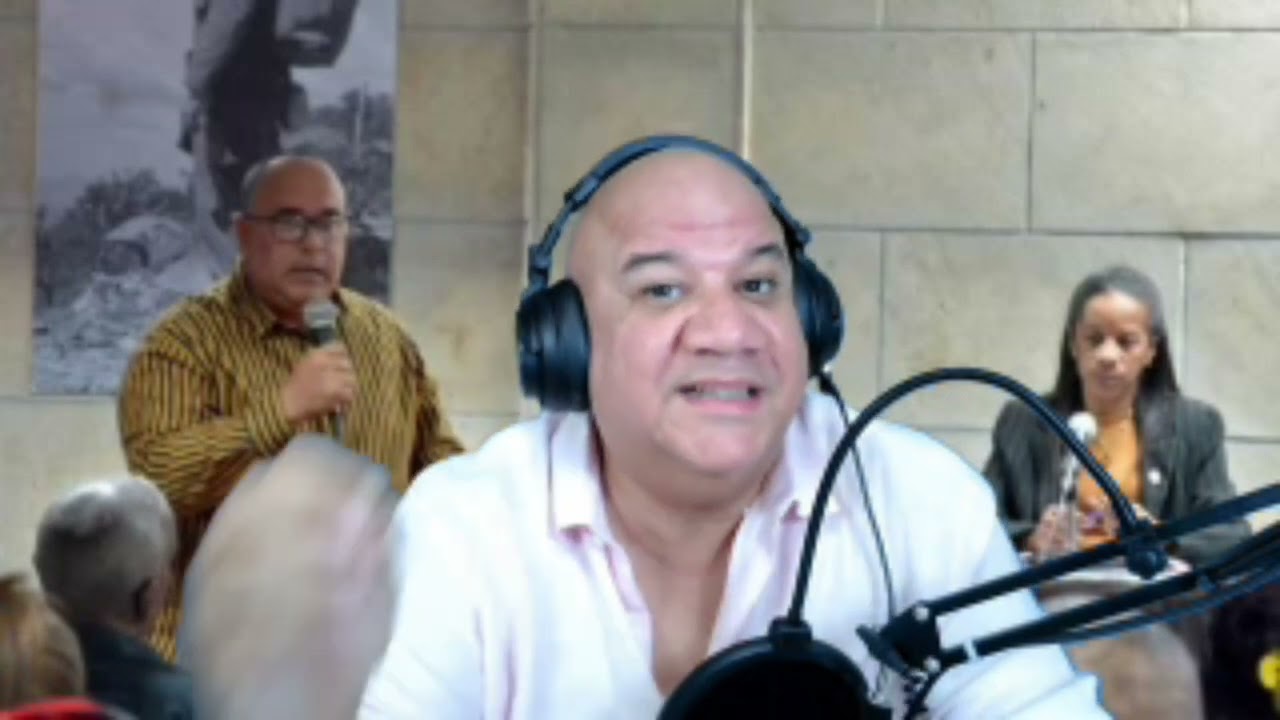 Tonto o Pendejo: Hoy a las 8:00 PM en Juan Juan Al Medio