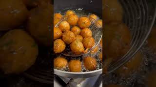 Download lagu Instant Wheat Flour Mysore Bonda #shorts mp3