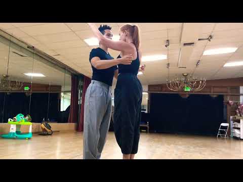 Tango 100: Salida Basica, practice embraces