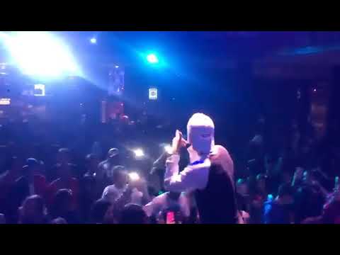 MC Breninho da VJ - Ao vivo cantando Giovanna Tarada