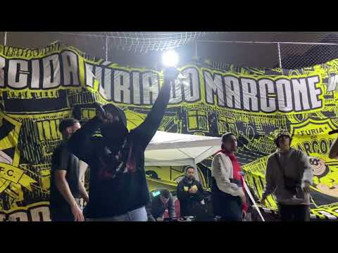 Gugga e Meygô cantando Violentamente Pacífico | Pocket Show - Marcone | 2022