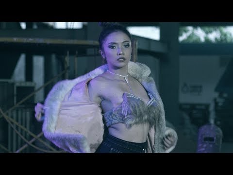 Jesicca Janess - Bounce (Official Music Video)