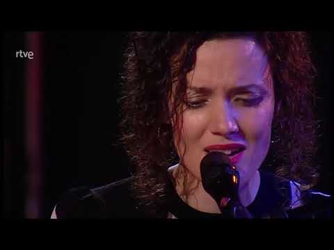 Óleo de mujer con sombrero/ Sheila Blanco (Letra y música, Silvio Rodríguez).